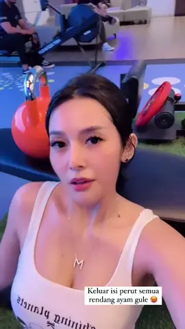 salam sehat 🥰  #pastifyp #fypシ゚ #fyp #foryou #foryoupage #gym #viral  #salamsehat #trending #tiktokviral #tiktokindonesia #fyppppppppppppppppppppppp #tiktokvideo #fyp #fypdong  #tubuhsehat #tiktok 