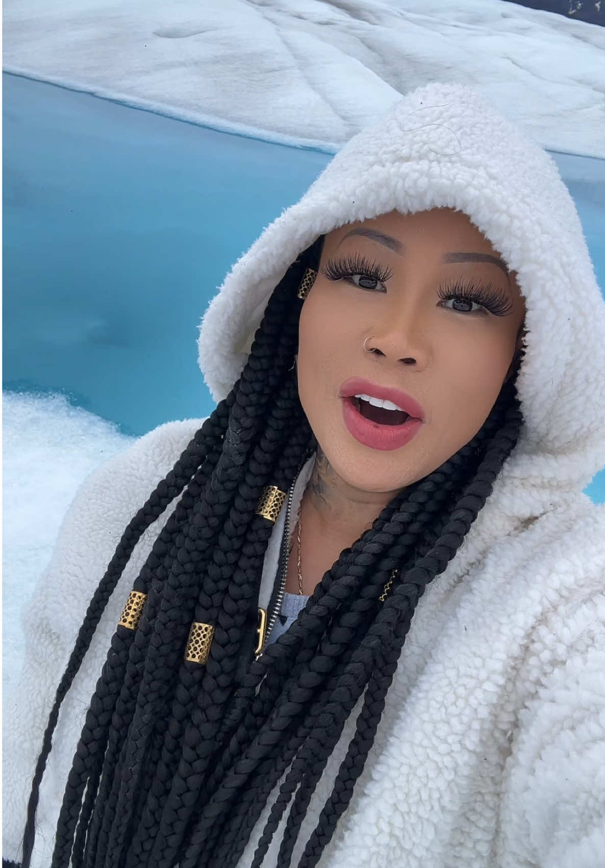 Drinking Glacier water 🥶🥶 #Alaska #glacier @Mr.Stretch19 @LovelyJuice23 