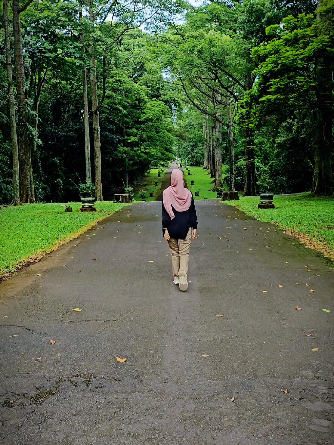 jalan aja ... kemana aja...  #jalanjalan #traveltiktok #travelling #dolan #wisata #fyp 