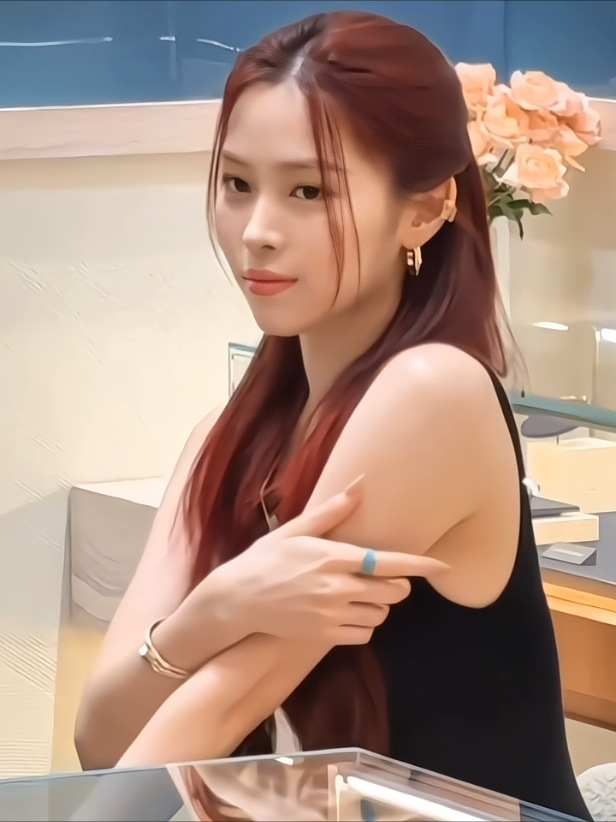 #RYUJIN LOOKS LIKE A PRINCESS TODAY! RYUJIN STUNS IN REPOSSI #ryujin #shinryujin #itzy #4u  #fyp 