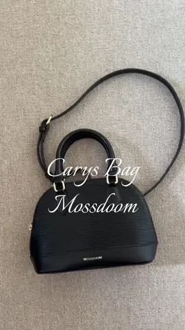 tas baruku dari mossdoom lagi 😙🖤 #mossdoombag #handbags #slingbag #taswanita 