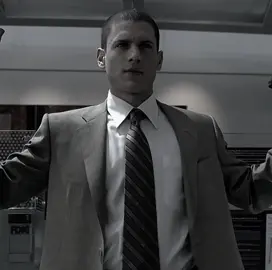 إذا ما صعد اترك القناه.!#fyp #prisonbreak #michaelscofield #مايكل_سكوفيلد #بريزون_بريك 
