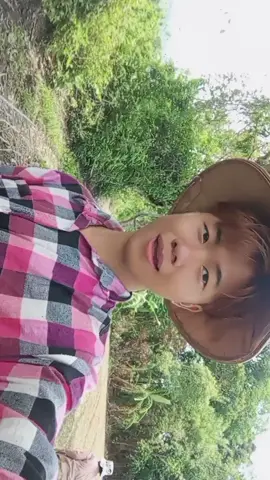 မျောက်မလောင်းနဲ့😑😑#အဆုံးထိမကြည့်နဲ့🙈 #efမပါတဲ့ရုပ်😁 #ခြံထဲရောက်အမှတ်တရ @Hsu 