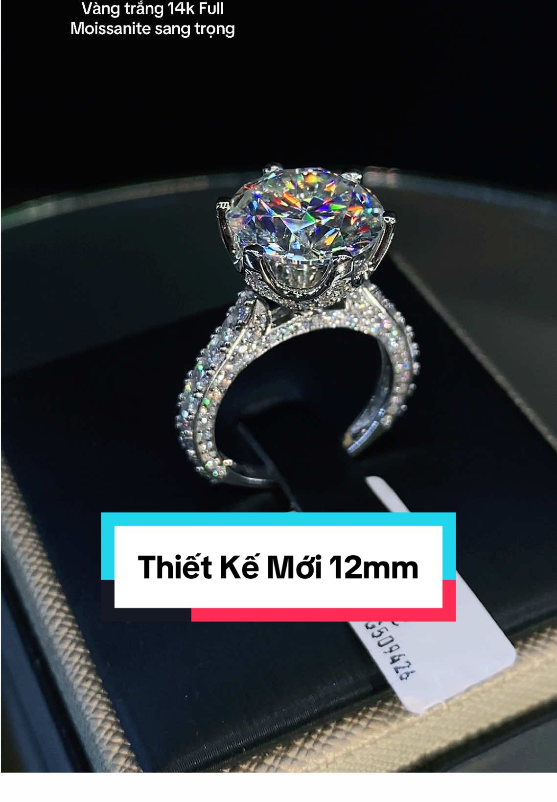 Chị em thích sang trọng sẽ mê mẫu này 😍 #xuhuong #hatuanjewelry #xuhuongtiktok #viral #nhannumoissanite #nhancuoi #nhannukimcuong #nhannuxinh #nhannuhoang #nhannuvangtrang #nhannuvang18k #nhannudep #review 