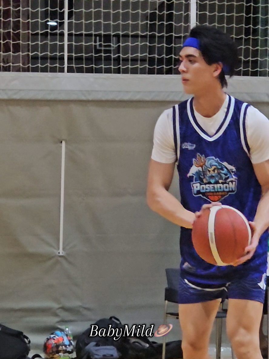 my basketball player🏀🧛🥰                                                              #JossWayar #จอสเวอาห์ #FBL2025 @Joss Way-Ar #JossGawin #fypシ゚ 