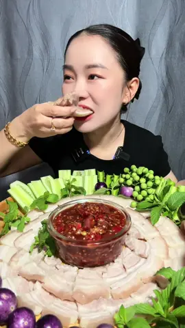 Mời mn thử mắm mực nhà sao nha #mukbang #ancungtiktok #mammucnhasao 
