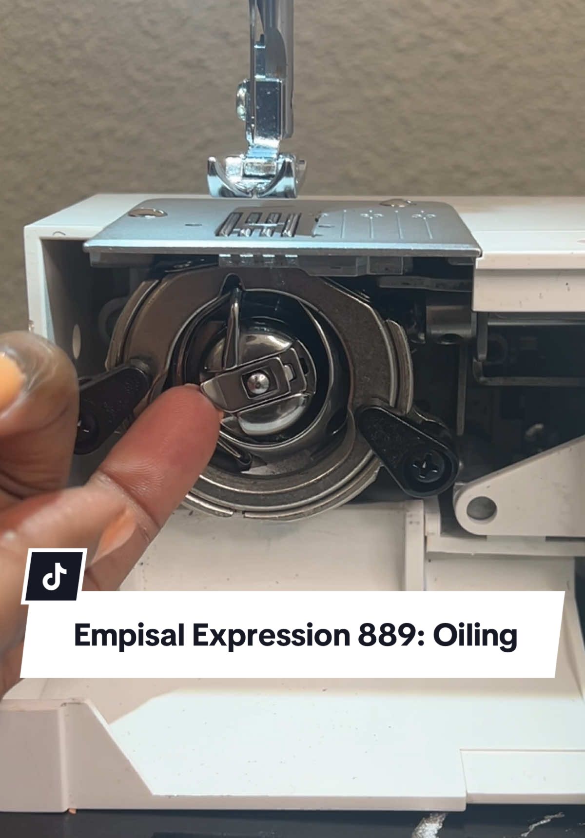 Oiling the Empisal Expression 889 Model 🌸 #OilingSewingMachine #Empisal #EmpisalExpression889 #EmpisalSewingMachine #SewingMachineOil #EmpisalDuraSew #EmpisalEES200 #EmpisalNovice #EmpisalCelebrity