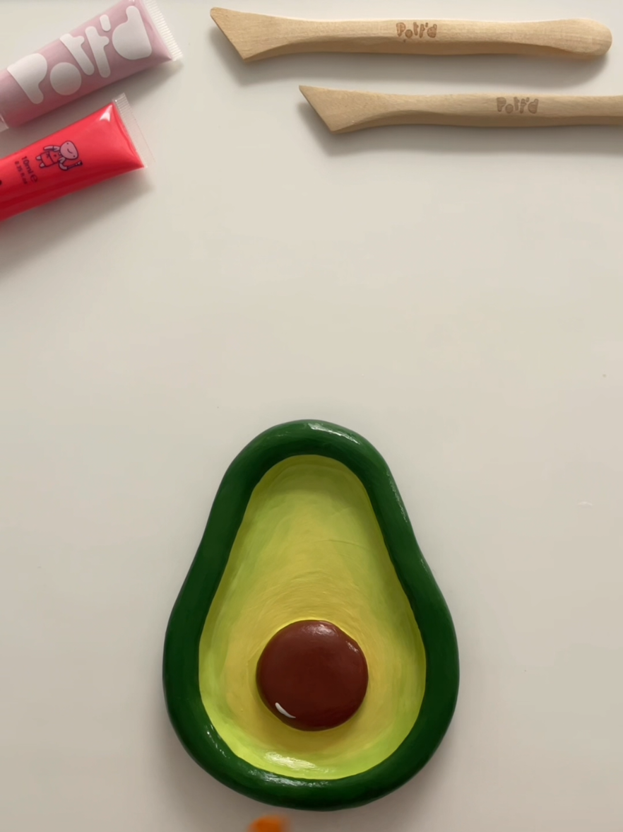 Made this cute avocado trinket dish! 🥑 What should we make next? 💭 #airdryclay #pottery #diycrafts #craftideas #giftideas #diygifts #clayinspo #satisfying #easycrafts #weekendactivities
