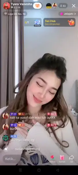 trend yaya mah bedaa...😘 ... #yayatheonlyone❤️ #fypシ゚ #fypppppppppppppp #ALLahjagayayaku😇  @Tyara Vanesha  @Tyara Vanesha 