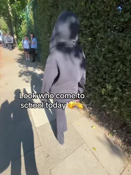 @𝐸 