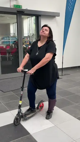 Legenda FIITky je iba jedna🛴😎 #fiitstu #fiitlife #jedunakole