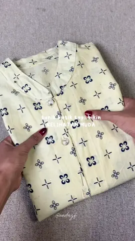 kapan lagi ada tunik batik se aesthetic ini🫶🏻✨#tunik #tunikbatik #tunikwanita #tunikmurah #tunikcantik 