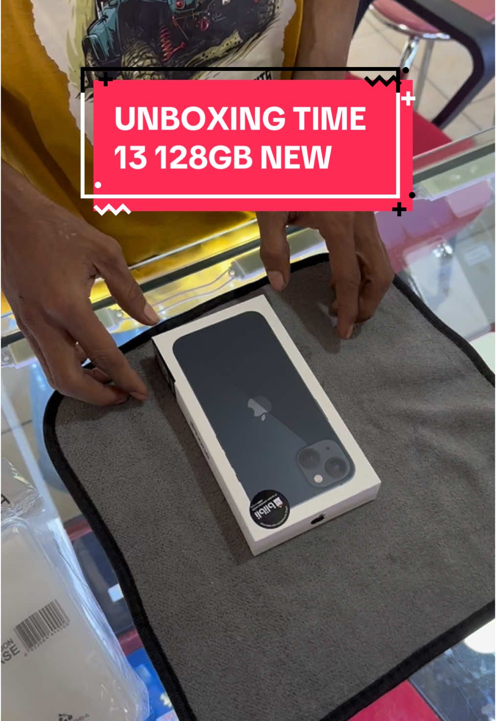 Terima kasih yang udah unboxing hari ini di Javaatore Lamongan NEW iPhone 13 128GB Promo 8.199.999 kita spill unit promo tiap hari di sini IG : @javastorelamongan | Oren : javastorelamongan | ijo : java.store #javastore #javastorelamongan  #iphone #apple #iphonelamongan #lamongan #lamonganmegilan #lamonganpopuler #lamonganupdate 