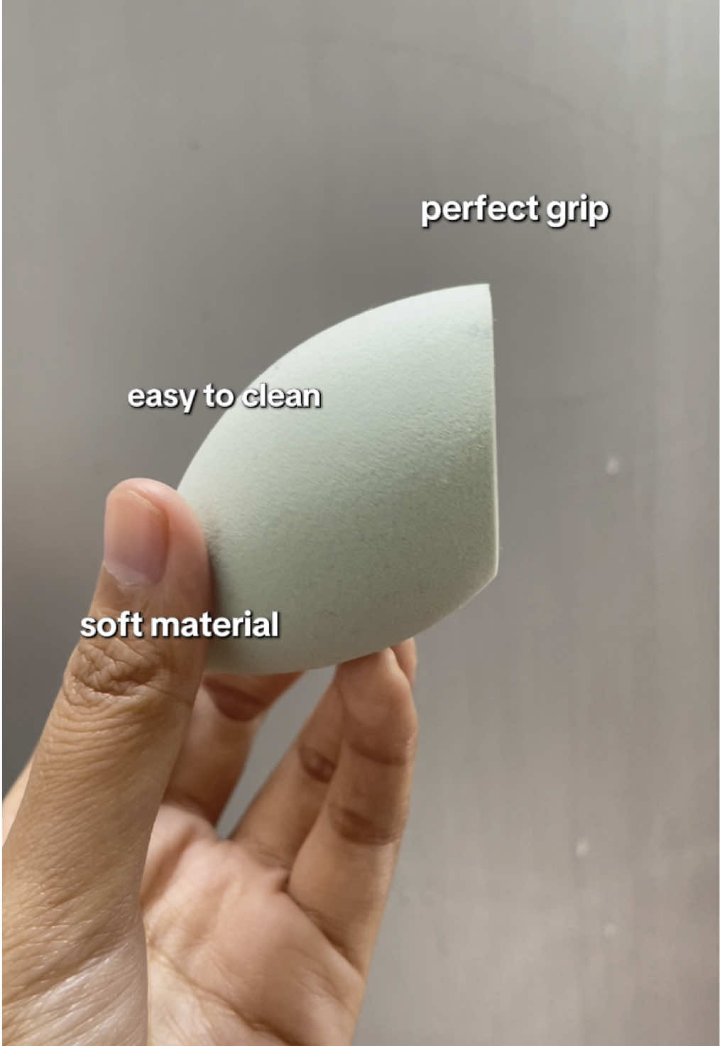 ko bisa se soft inii🥹 #WardahHalalBrush #WardahBrush #WardahBeautyBlender #Rekomendasibrush  #HalalToolsBrush #fyp #inspirasiparagon