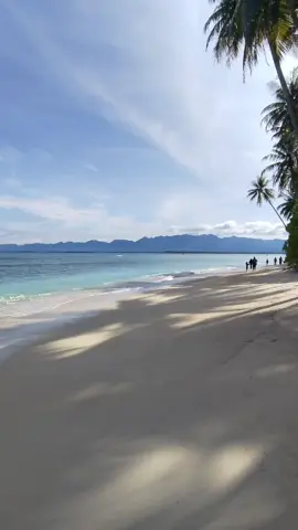 d tunggu kedatangannya kesini guys😊 #yukngepantai  #pulaukarang #sibolgatapteng #barus #mootraveling 