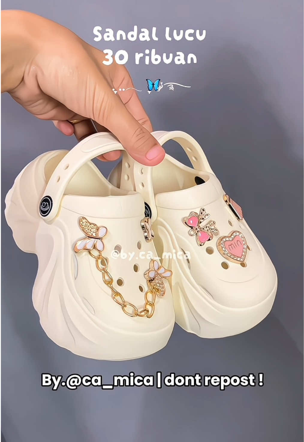 Cantik banget, lucu , yuk samaan juga 😍 #rekomendasioutfit #sandalanak #sandalbaim #sandalmurah #fyppppppppppppppppppppppp 