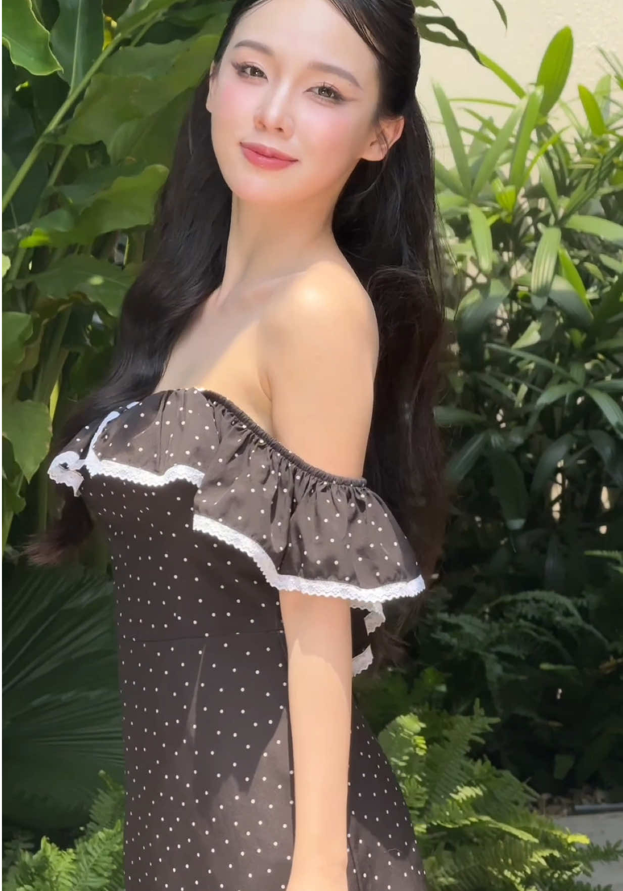 Emily Dress - em đầm chấm bi vừa nhẹ nhàng lại siêu nữ tính phù hợp cho mọi dịp luôn í. #sanflashsalesieuvui #tiktokshop55 #enkavietnam #đầm #damdai #enka #dđamibien #dambasic #damtieuthu 