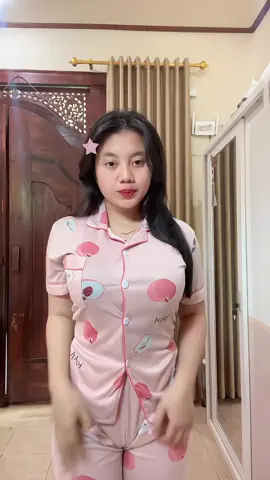 Tombrut pake piyama #cewekmanis #barubanguntidur #paragoy #fypシ #fypシ゚viralシ #cewekbandung #fyp #indonesia #fypage #fyppppppppppppppppppppppp #fyp代做 #jogetviral #indonesia🇮🇩 #tombrut 