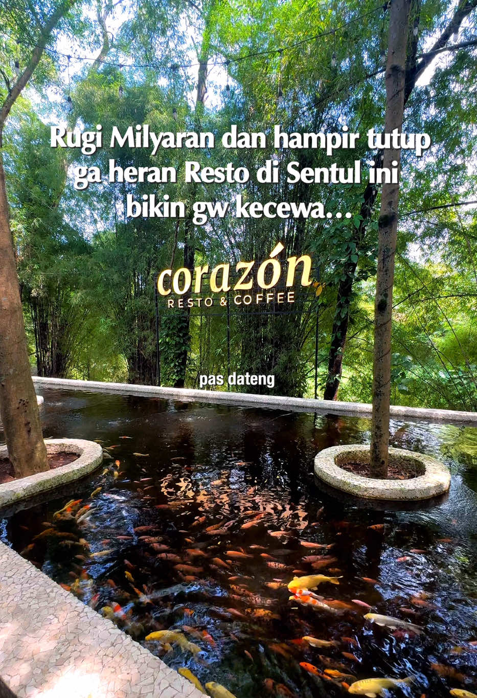 Baru tau ada Family Resto secakep dan segede ini di Sentul!! Lokasinya cuma 5 menit dari exit tol sentul dan lokasinya ada ada di Ahpoong Eco Art Park yg adem dan sejuk. Restonya Open Space dan punya 2 lantai. Bisa kasih makan ikan dan ada playground buat anak2. Tempatnya cocok buat bawa keluarga, gathering kantor, wedding atau event lain nya karena bisa nampung sampe 500 pax dan punya VIP room juga.  Corazon Resto & Coffee @corazon.restoandcoffee @corazon.restoandcoffee Komp. Eco Art Park, Jl. Ir. H. Juanda Kav. 81, Sentul, Bogor  Live Music every saturday #corazonrestoandcoffee #restosentul #kulinersentul #restoenak