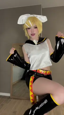 #rin #vocaloid #rinvocaloidcosplay #cosplayer #cosplay 