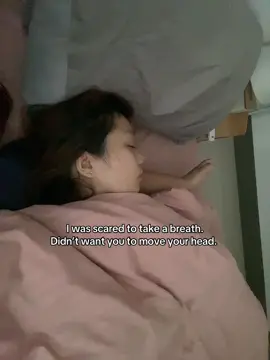 I can’t feel my arm, but it was the choice I had to make. Sleep tight, hon. 😚 #wlw #wlwcouple #badingmoments #wlwtiktok #ilovemygf #bujiji #mylove #hon #cuddle #cuddlebuddy #cuddleweather #rain #honey #gwenchana #lover #fyp 