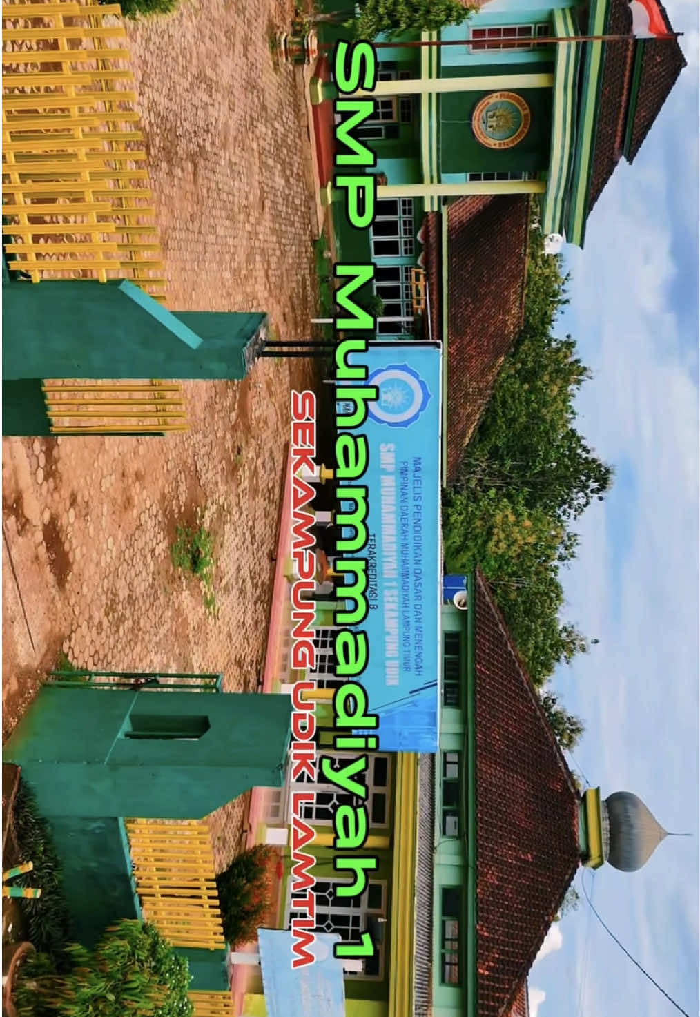 SMP Muhammadiyah 1 Sekampung Udik Lampung Timur #sekolahkeren #sekolahkece #mengandungsari #sekampungudiklampungtimur #dronevideo #dronelampung #langitlampungdv 
