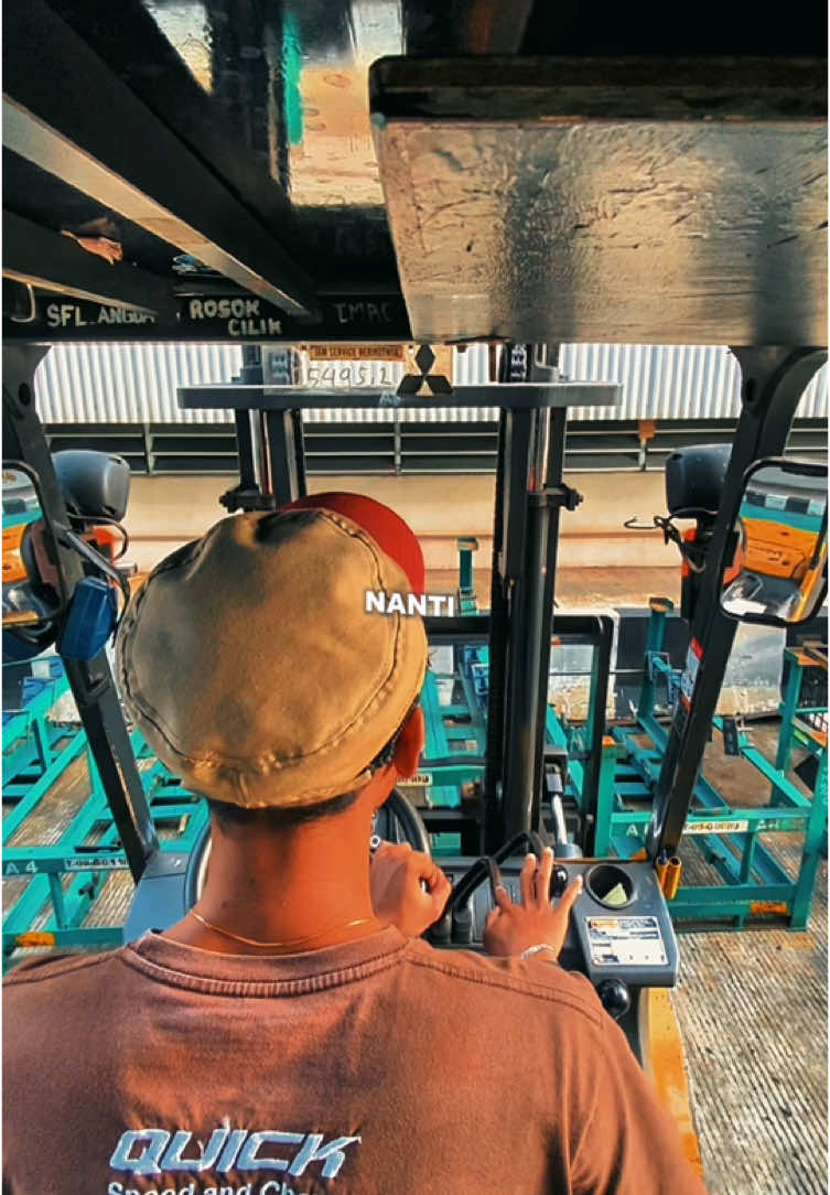 #forklift #forkliftoperator #kulipabrik 