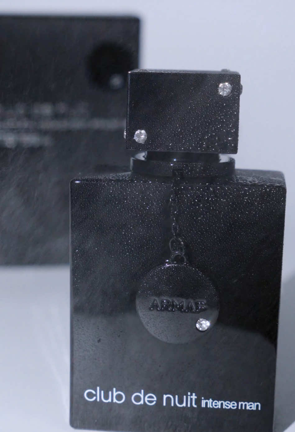 #fyp #armaf #foryourepage #clubdenuitintenseman #fragrancetiktok #perfumeformen 