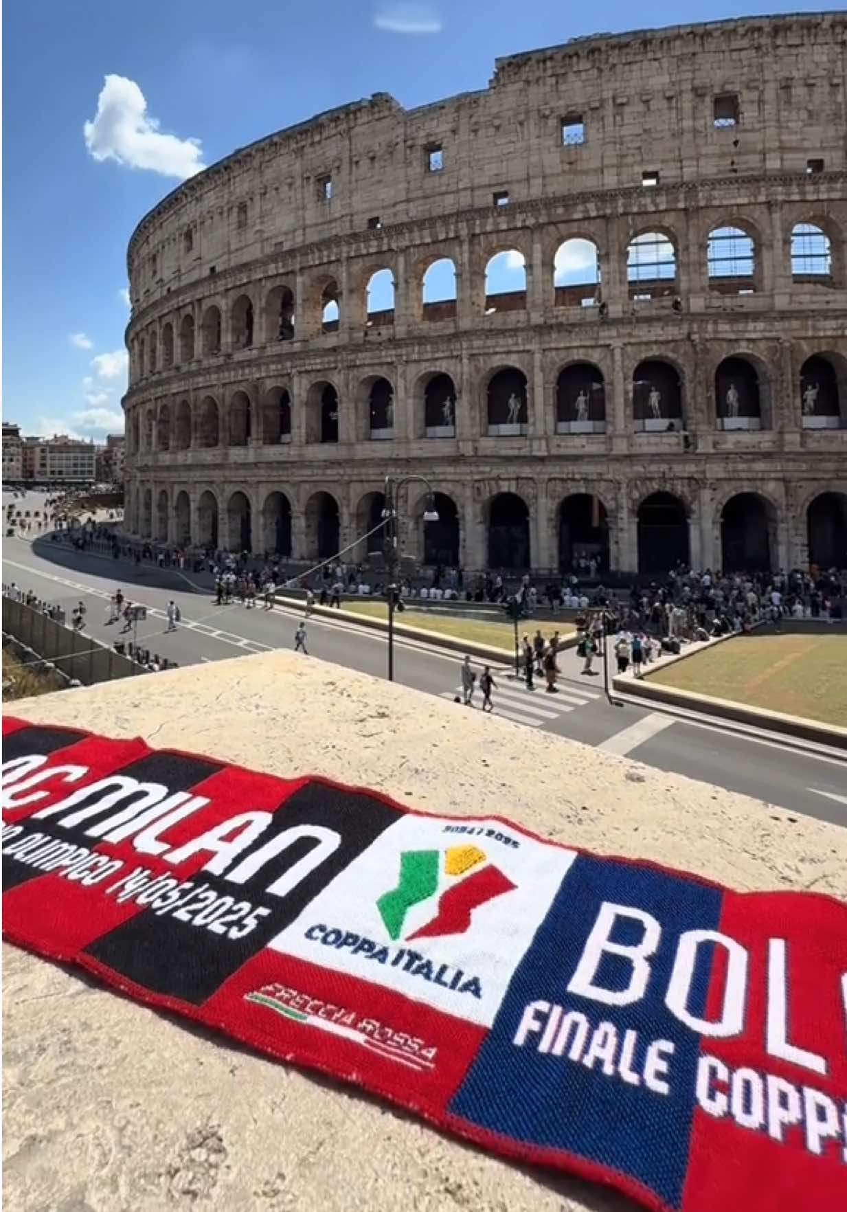 From home… to Rome 📍 #acmilan #milanbologna #coppaitalia #coppaitaliafrecciarossa #tiktokcalcio #tiktokfootball #calcio #roma