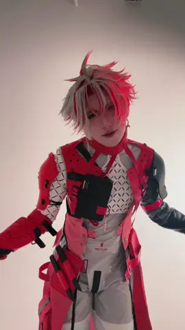 Shakin it from prison ⛓️ (release him kuro) #wutheringwaves #wutheringwavescosplay #wuwa #wuwascar #scar #cosplay #fyp