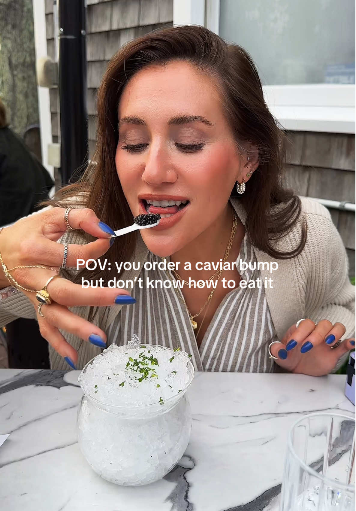 I’ll take another caviar bump pls #caviar #fyp #Foodie 