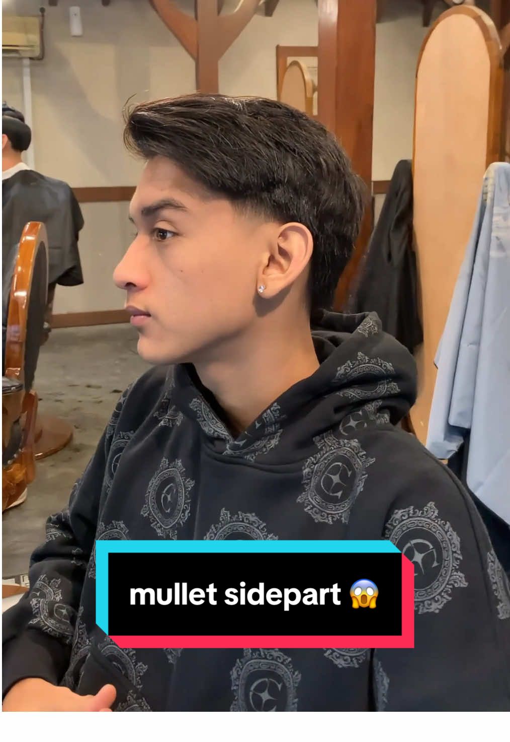 pesona cowok mullet sidepart 😱 #sumabarber #barberbandung #barbershopbandung #barber #sidepart #mullet 