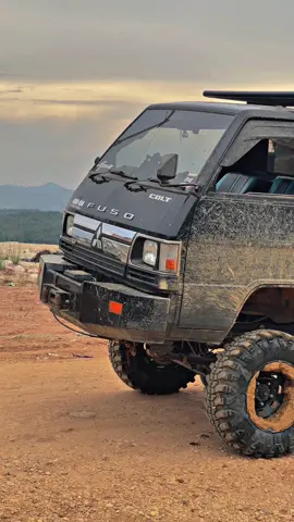 Isi soundnya  mx king semua🥴#kece #l3004x4turbo #mxking #fyp #fyppppppppppppppppppppppp #musimhujan2025 #trendingtrrnd 