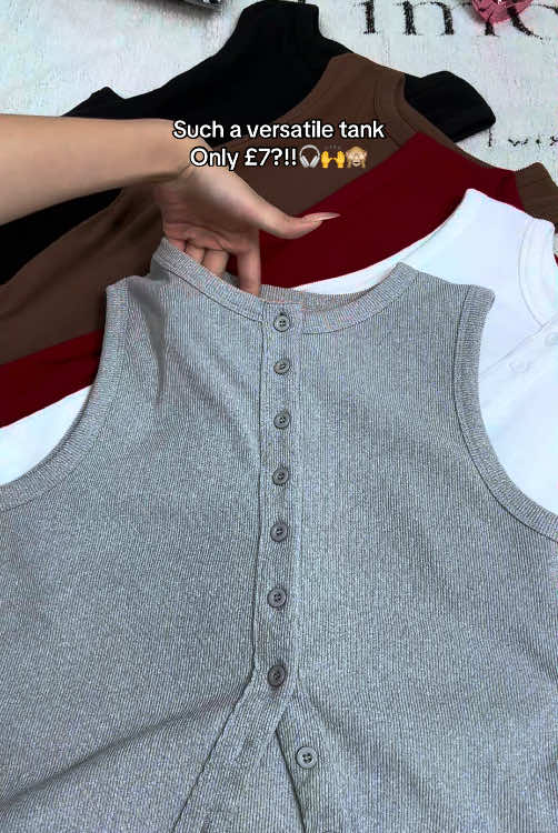 #tanktop #sleeveless #roundneck #dailywear #ladiesclothes  #womenstop #OOTD #SummerFashion  #tiktokmademebuyit  #spolitght  #dealdrops  