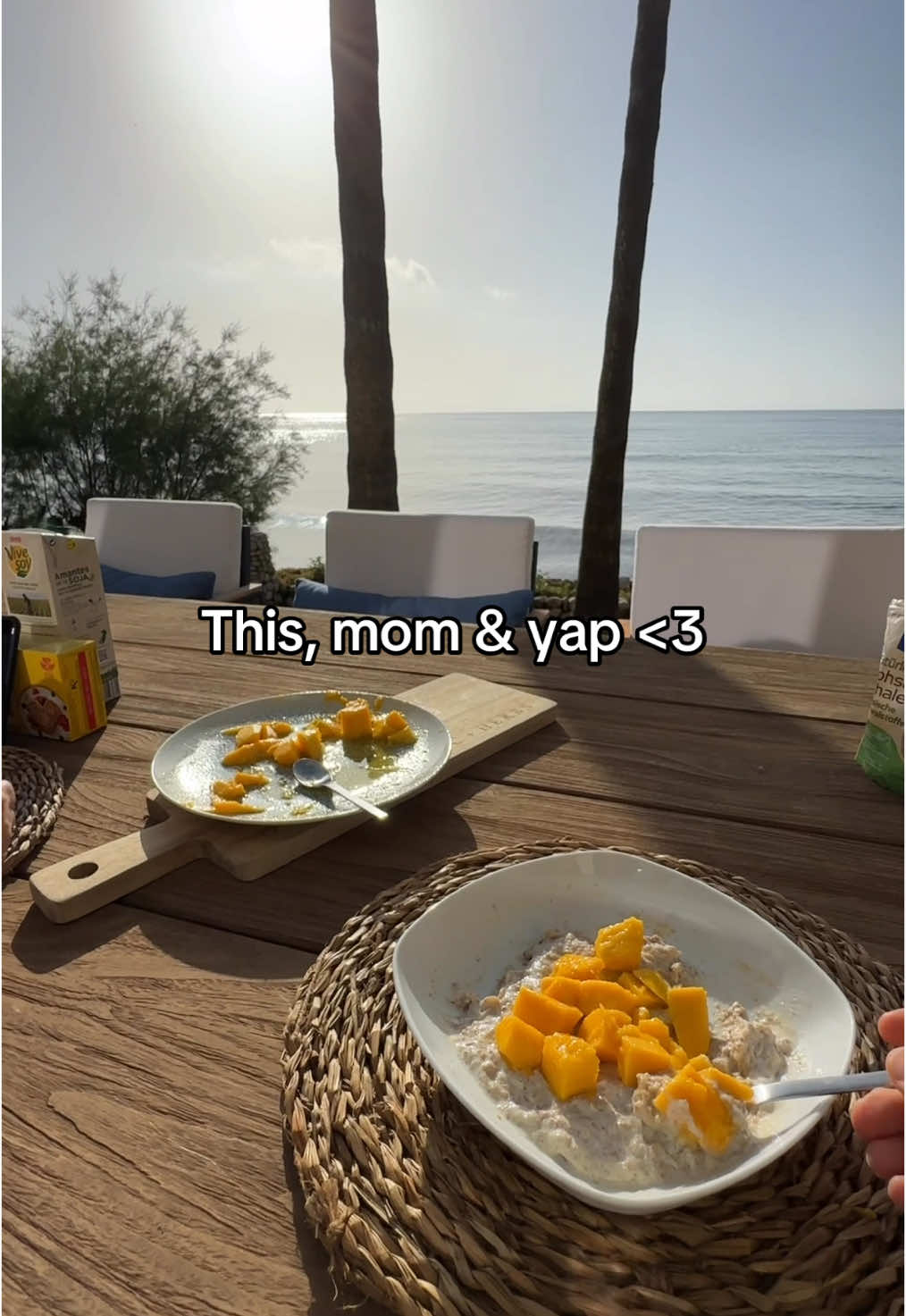 Girls trip with mom >>> 😌 #vacation #mallorca #veganfood #breakfast