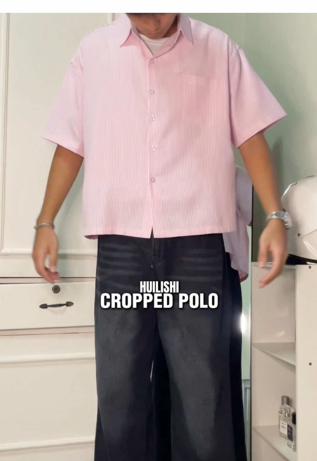 pink cropped polo🌷 #polo #croppolo #boxypolo #huilishi #boxycroppedpolo #polooutfit #outfitinspo #outifitideas #fitcheck #fashion #OOTD #fyp 