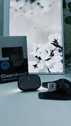 MOUSE CHEERDOTS 2 Um mouse bem diferente e compacto. Com seu design magnético destacável, oferece versatilidade, para ser usado no escritório ou em palestras. Especificações: • Sem fio • Touchpad removível magnético  • Ultraleve e compacto • Bateria de longa duração  🇺🇸CHEERDOTS 2 MOUSE  A very different and compact mouse. With its detachable magnetic design, it offers versatility, for use in the office or in lectures.  Specifications: • Wireless  • Magnetic detachable touchpad  • Ultra-light and compact • Long battery life @Cheerdots Official  ————++++————++++———— 🌿Link dos produtos do setup na Bio  . Me segue para mais conteúdo @femcaos e apoiar a página 🤙 ............................................ #mouse #cheerdots #cheerdots2 #pcwhite #setupinspiration  #setupwhite #setup #setupgamer #sutupgamerbrasil #setupgaming #gamingcommunity #pcgaming #gamingpc #gamingposts  #rgbsetup #gamingroom
