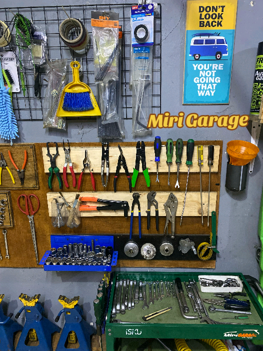 butuh waktu untuk menjadi seperti ini, impian memiliki bengkel pribadi berawal dari hobi #bengkelmobil #mechanic #tools #workbench #carmaintenance #mechaniclife  #fyp #foryou #toolstorage 