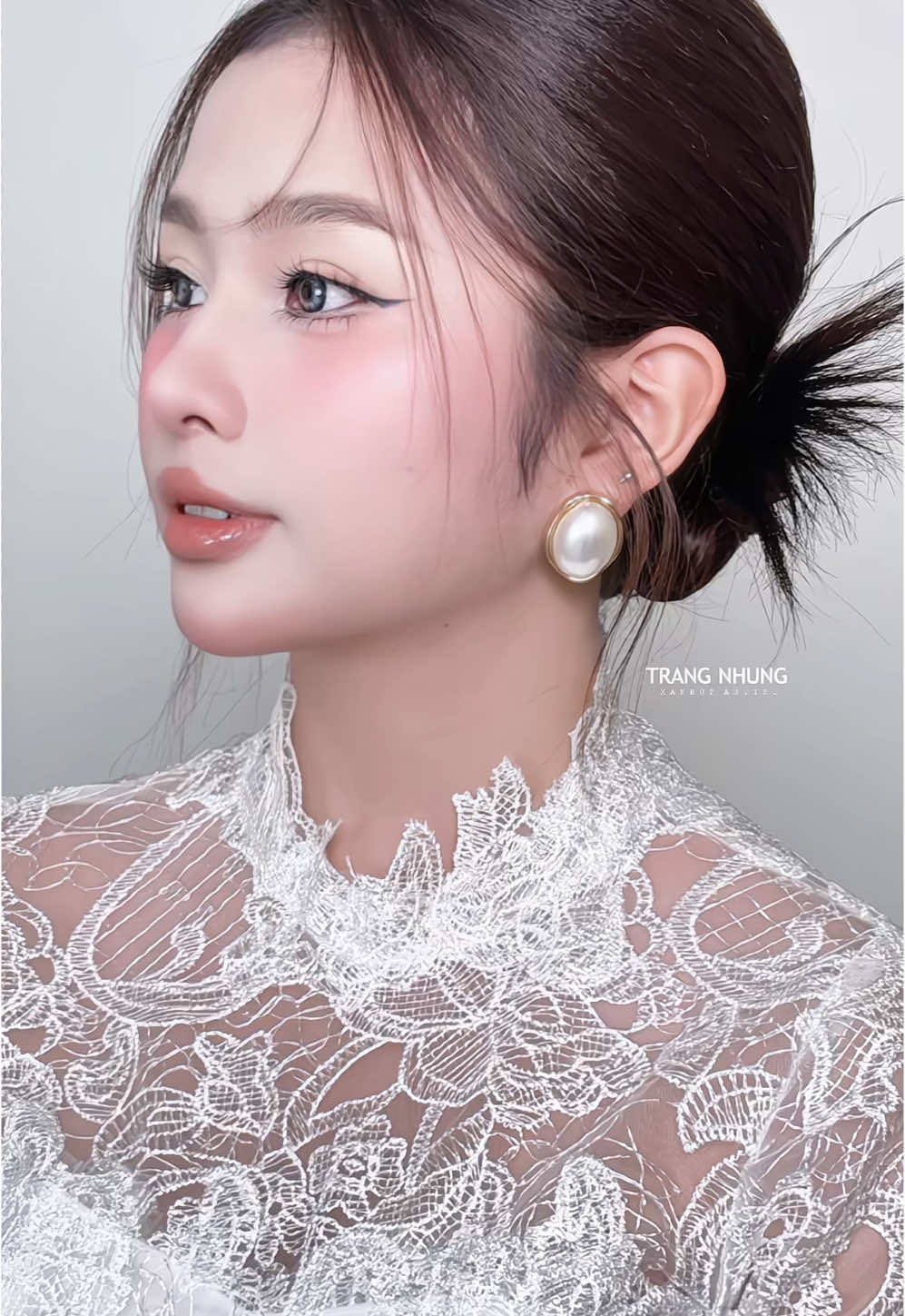 ✧ 𝑰𝒃𝒐𝒙 | o777- 93o5-71  ✧ NHẬN DẠY MAKEUP CÁ NHÂN 1:1 ✧ NHẬN MAKEUP TẠI NHÀ  _____________________ #TrangNhungmakeup #makeupdanang #MakeupArtist #Bridal #Event #Concept #Party #Photoshoot  #Trangdiemtainha #trangdiemcodaudep #makeupcodau #xuhuong #fyp #trangdiem #danang 