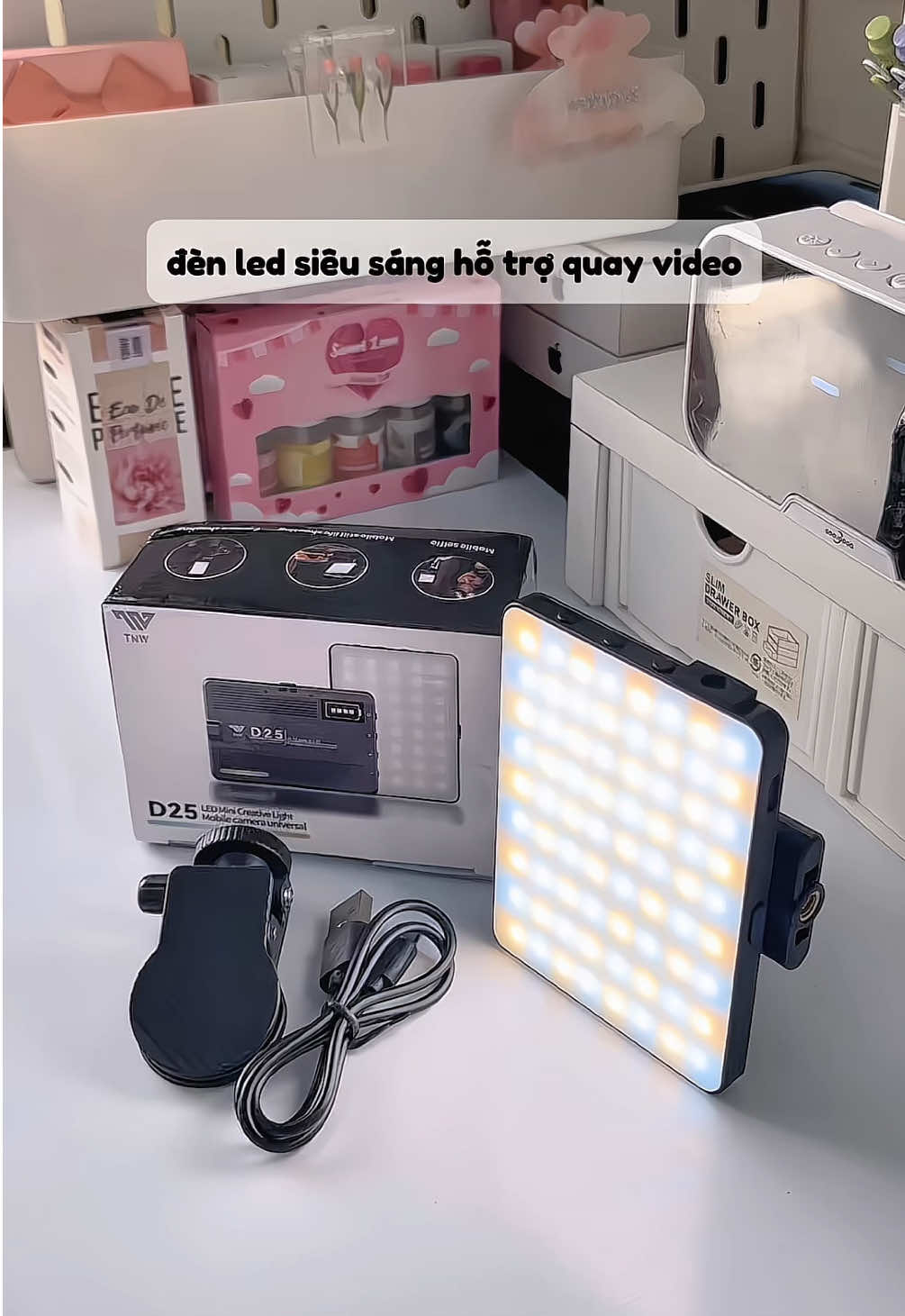 Có em này video sáng lắm luôn #unbox #unboxing #denled #denledmockhoa #densieusang #denledsieusang #denledmini #foryou #fyp #viral #trending 