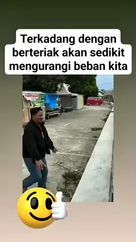teriak bisa menghilangkan beban, ada yang mules njiirr.. #funny  lagi mules mulesnya ada yang teriak, batal deh. (@gayakunoku ) #funny #hiburansegar #gudanghiburan #ngakak #lucu #comedy #seharianlucu #humor #humorviral #humorbrasil 