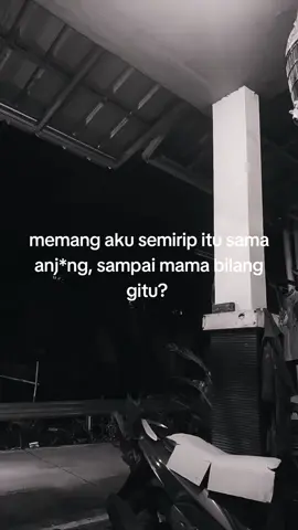 aku di mata mama apa si, beban??  #sad #miripanjing #anaktengah🙃🙃 