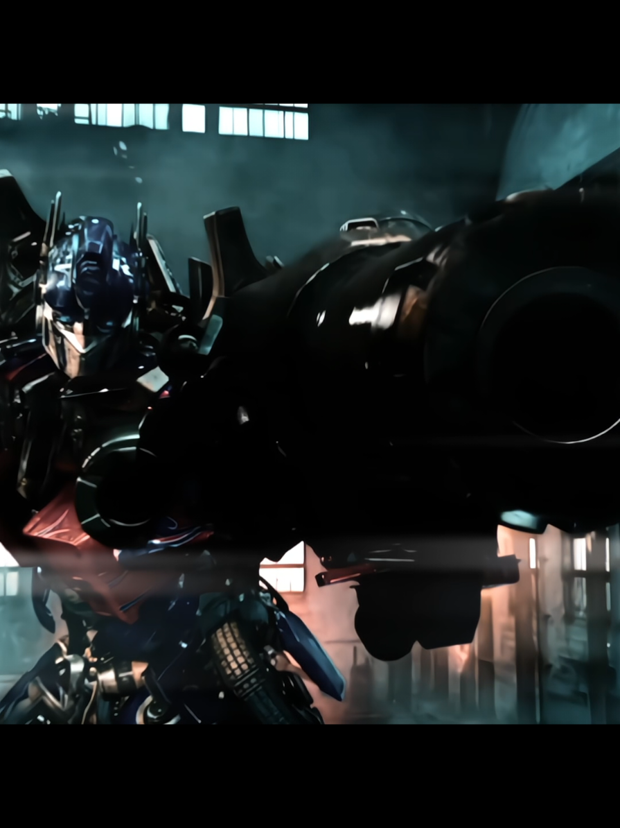 Оптимус набил 12к дамага. Бэээууу #transformers #легенда #optimusprime #autobots #edit #4k #120fps 