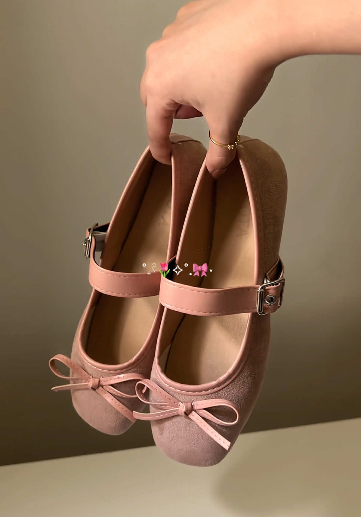 💖🌷🌸 #shoes #flatshoes #closedshoes #dollshoes #buckleshoes #prettyshoes #girly #girlyaesthetic #girlythings #pinkshoes #pink #pinkaesthetic #cutesy #pretty #fyp #fypph #aesthetic #OOTD #pinay #women #womenshoes #paydaysale #forher #giftideas #shoesrecommendation 
