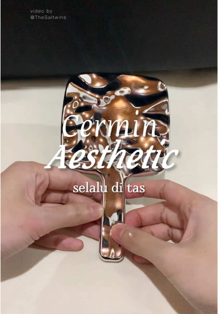 Kok bagus sih🥹 kan jd gak nyesell!  #handmirror #cerminaesthetic #cermintangan