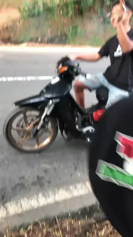 gurihh#fizrindonesia #fizr_2stroke #agsetel🤩 #fizrmodifikasi 