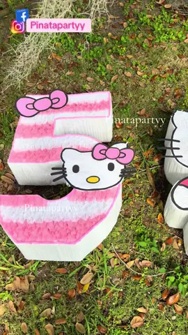 #hellokittypiñatas 