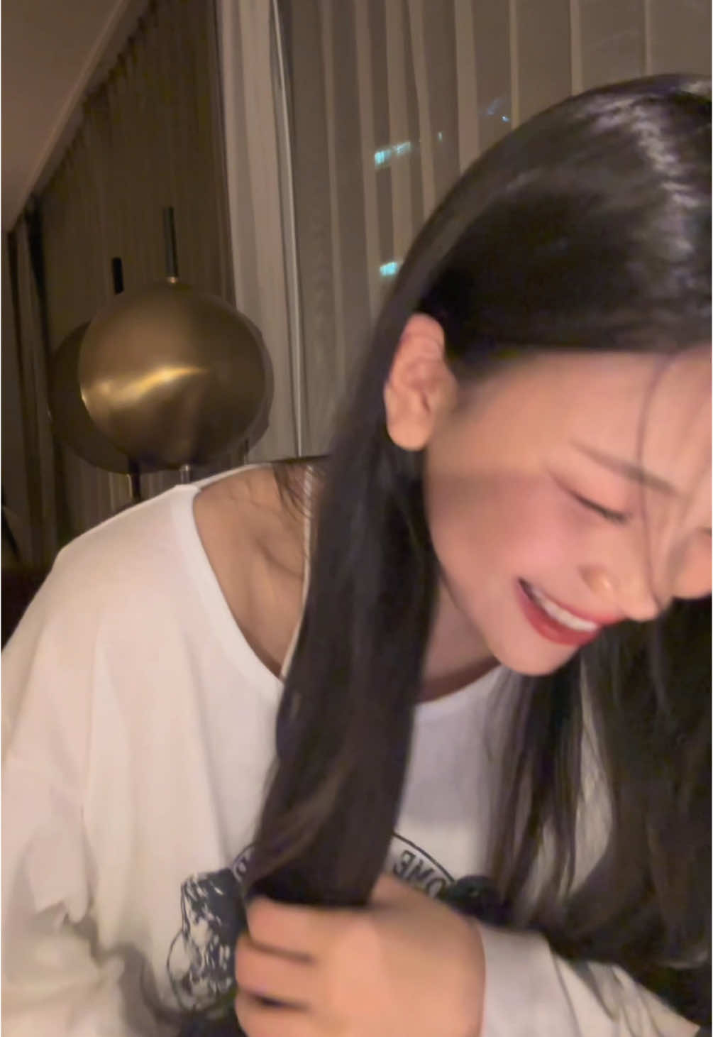 ..찍는데 좀 부끄럽긴 하더라고 .......... 😳😳😳