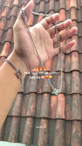 Paket lengkap gelang + kalung 🫵🏻🔥❤️‍🔥😎 #kalung #kalungtitanium #kalungmurah #fyp #xyzbca 