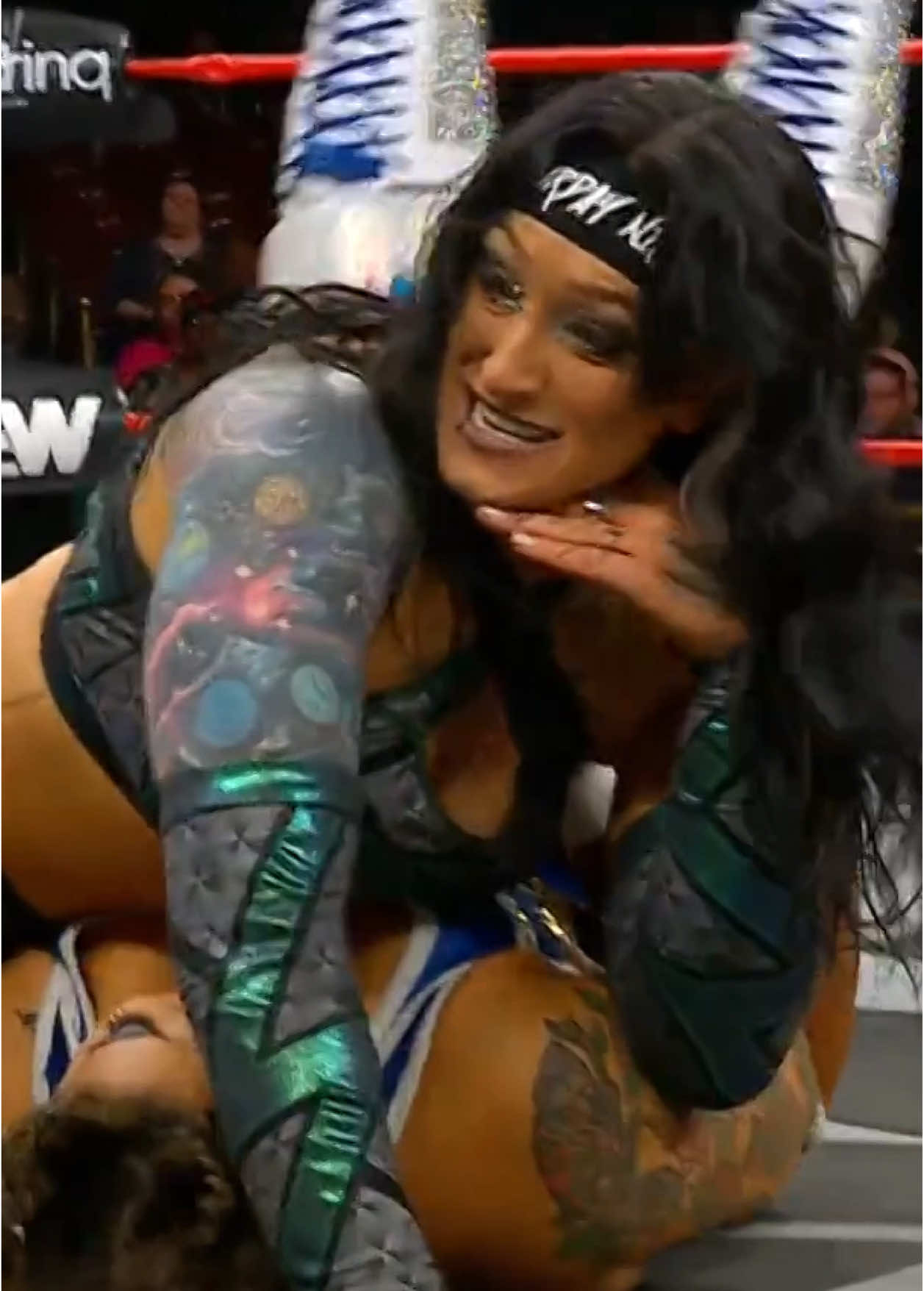 Kris Statlander and Willow Nightingale going at it during AEW Collision! #aew #aewcollision #allelitewrestling #prowrestling #prowrestlingtiktok #willownightingale #krisstatlander #womenswrestling #sportsonmax 